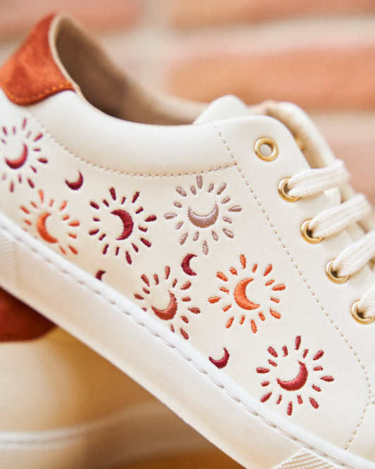 Twirl Moons 