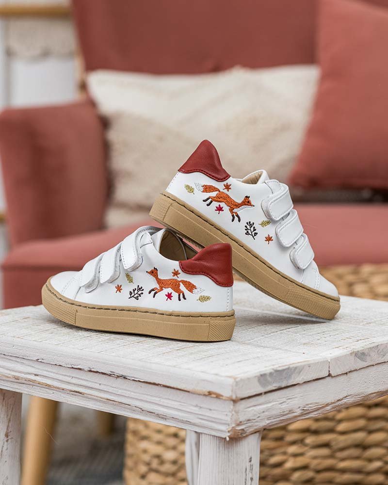 Baskets brodées enfant vegan