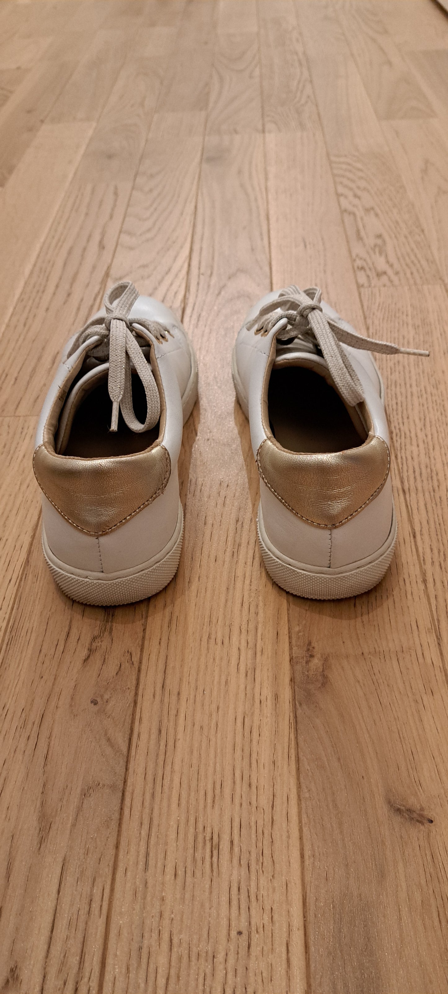 White Twirl