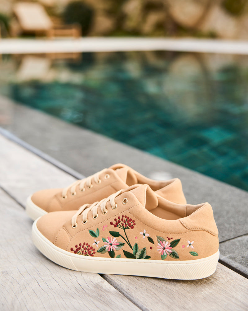 Virevolte Florescence Latte