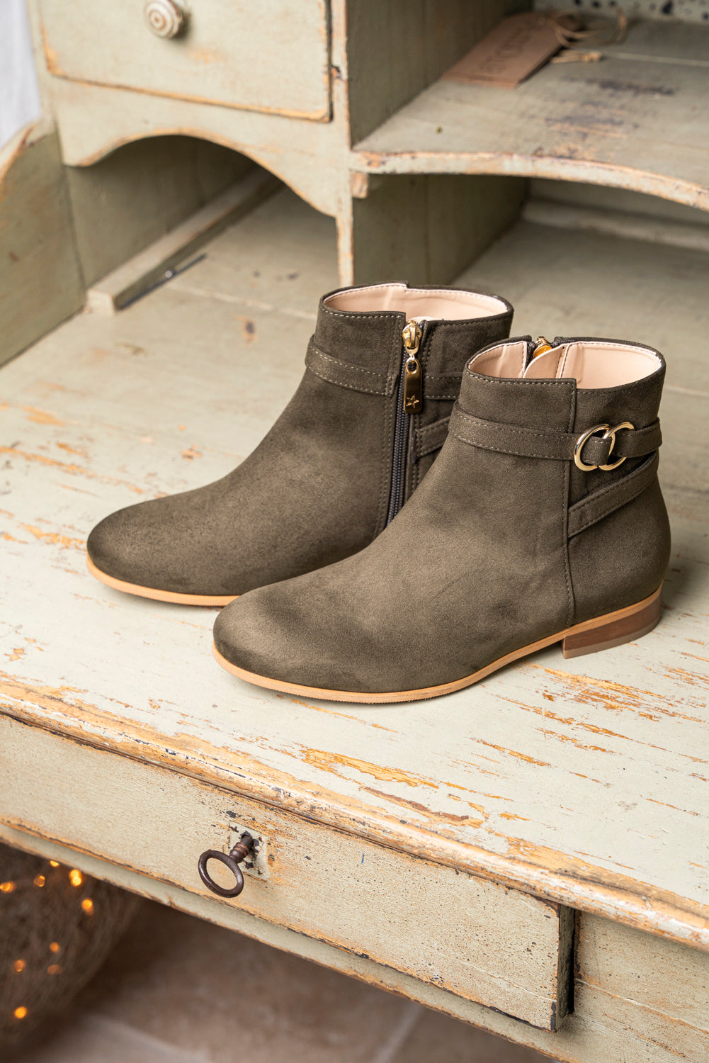 Bottines plates vert kaki vegan écologique pour femme Cérès Minuit sur Terre