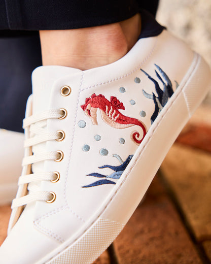 Seahorse Twirl