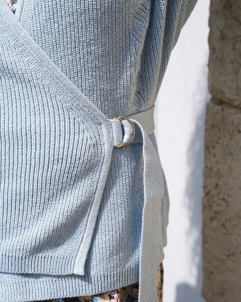 Détail gilet cache cœur vegan