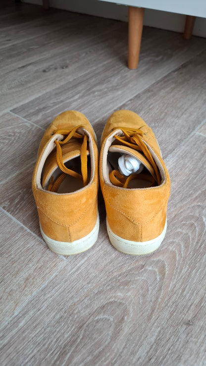 Baskets jaunes