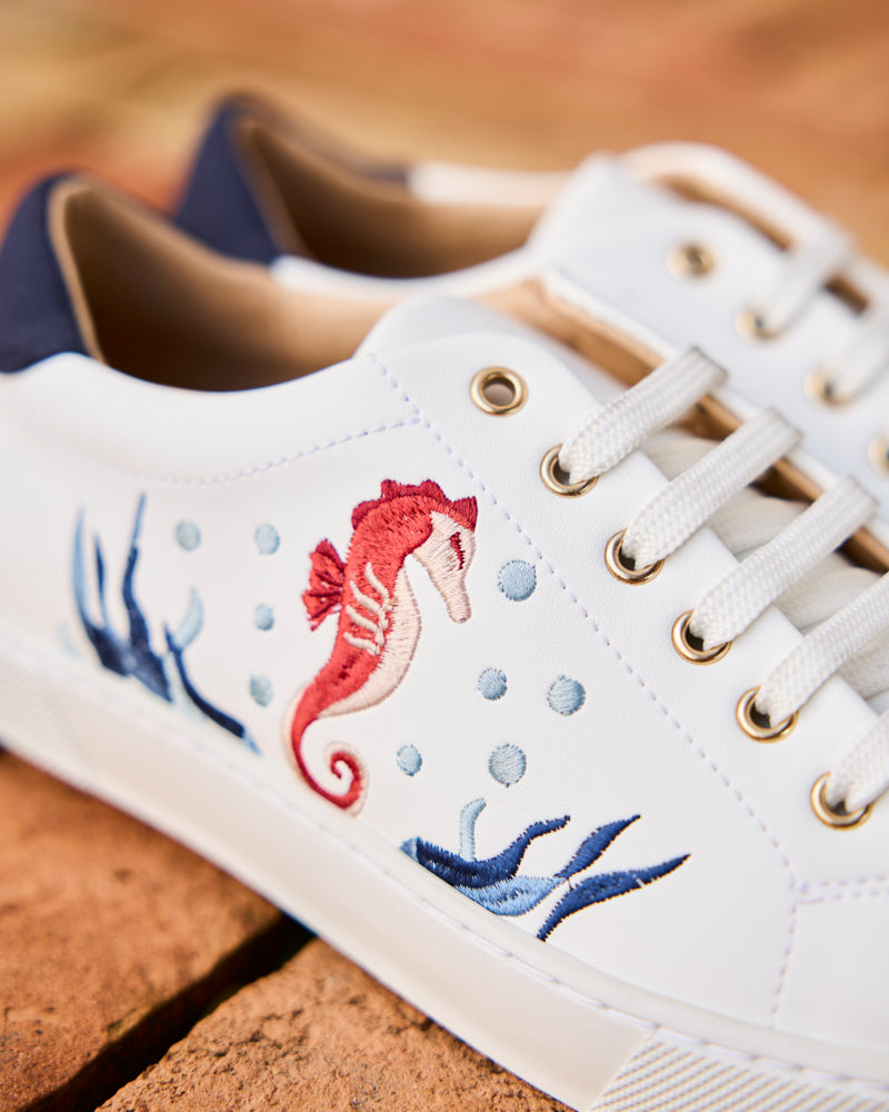 Seahorse Twirl