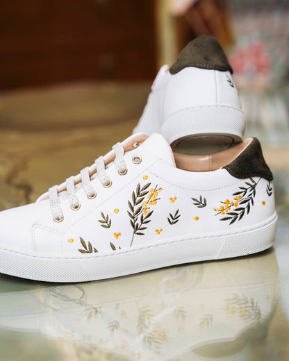 Baskets brodées vegan femme